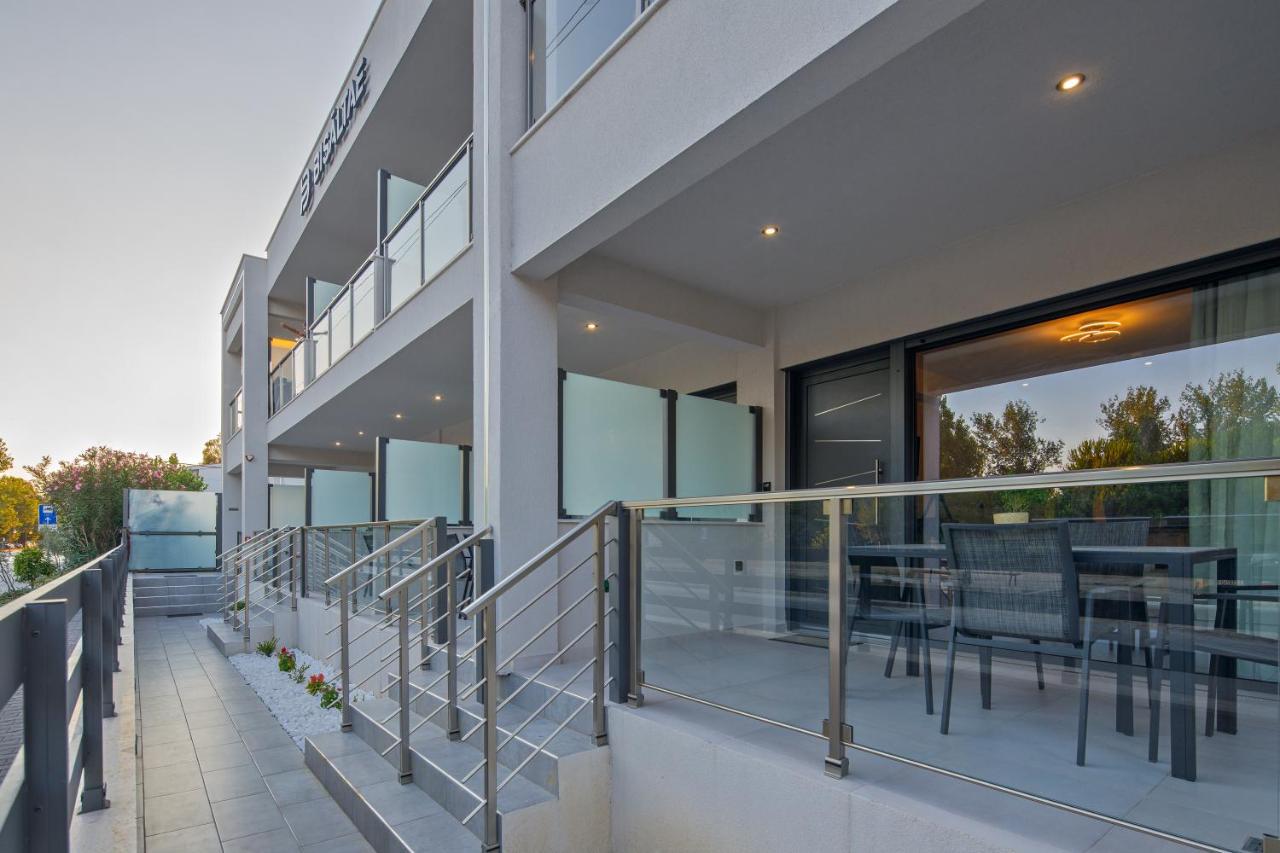 קראמוטי Bisaltae Seaside Suites מראה חיצוני תמונה